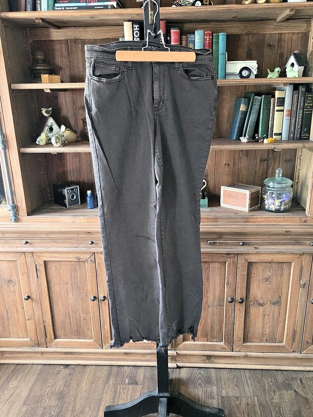 Judy Blue Straight Fit Straight Leg Jeans in Brown NWOT